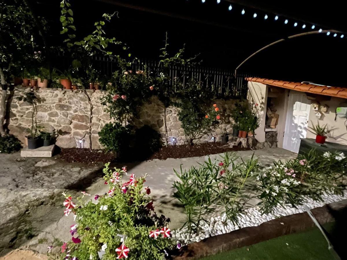 Casa Bolmente A Ver En La Ribeira Sacra. Villa Sober Bagian luar foto